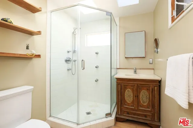 $5,000 | 1423 McCollum Street, Los Angeles, CA 90026