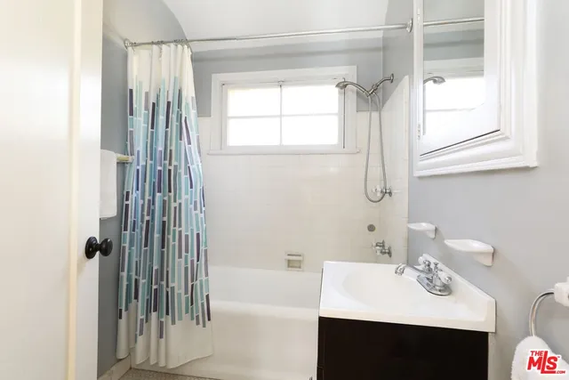 $5,000 | 1423 McCollum Street, Los Angeles, CA 90026