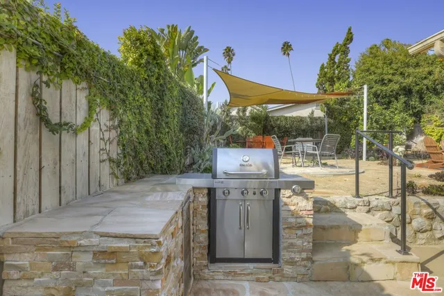 $5,000 | 1423 McCollum Street, Los Angeles, CA 90026