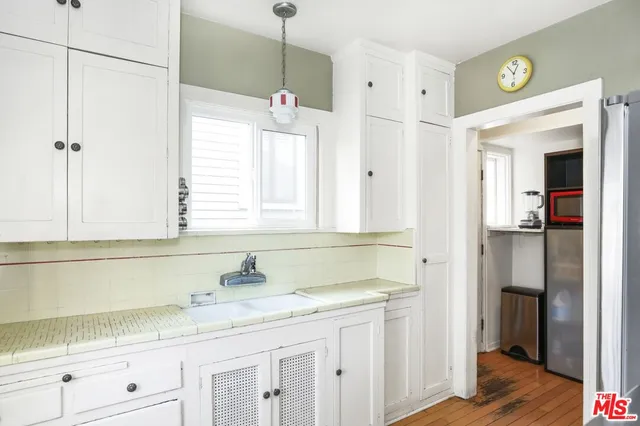 $5,000 | 1423 McCollum Street, Los Angeles, CA 90026