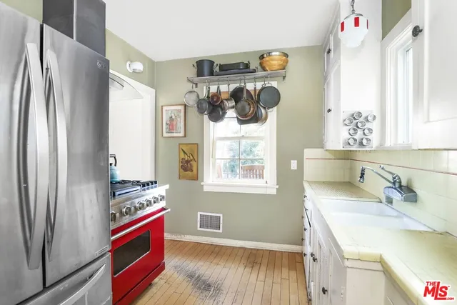 $5,000 | 1423 McCollum Street, Los Angeles, CA 90026