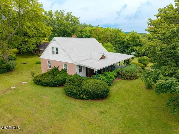 $275,000 | 5493 Bedford Valley Road, Bedford, PA 15522