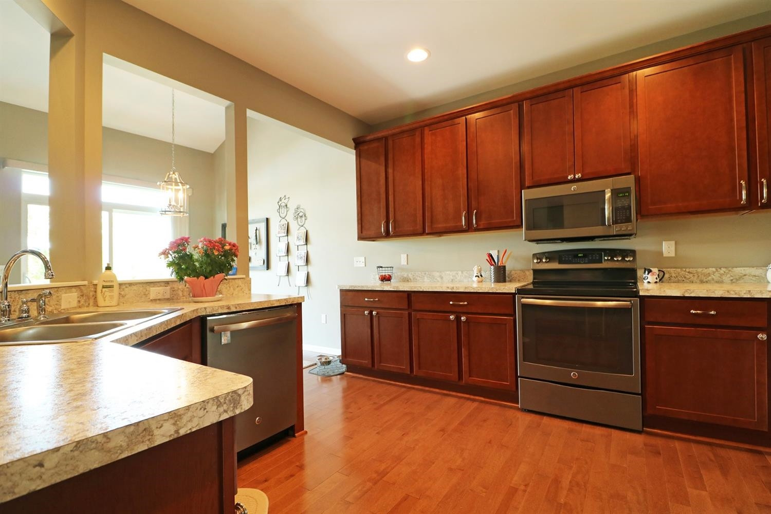 670 Park Lane Road Chelsea, MI 48118 - Photo 7 of 10 Photo 7