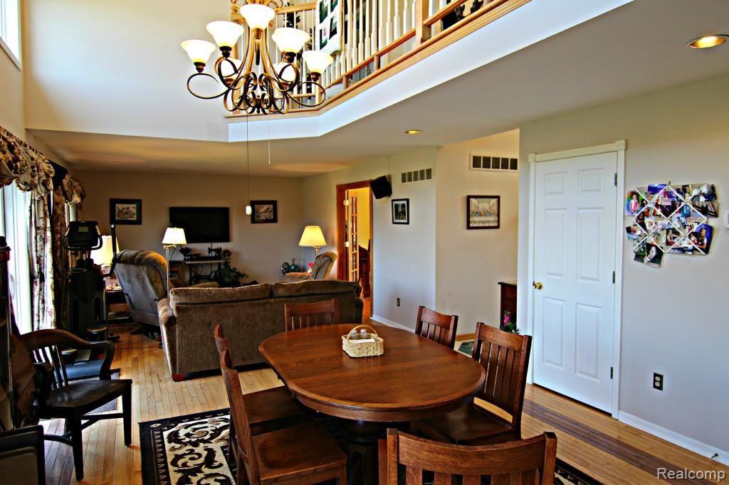 1520 West Reid Road Flint, MI 48507 - Photo 16 of 36