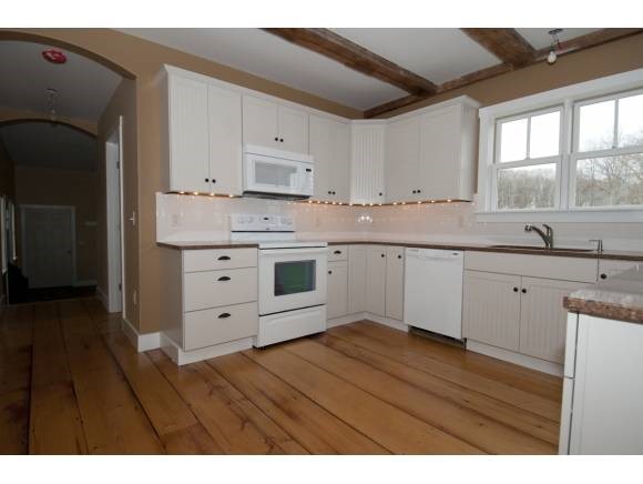 246 Phelps Road Barre Town, VT 05641 - Photo 5 of 40