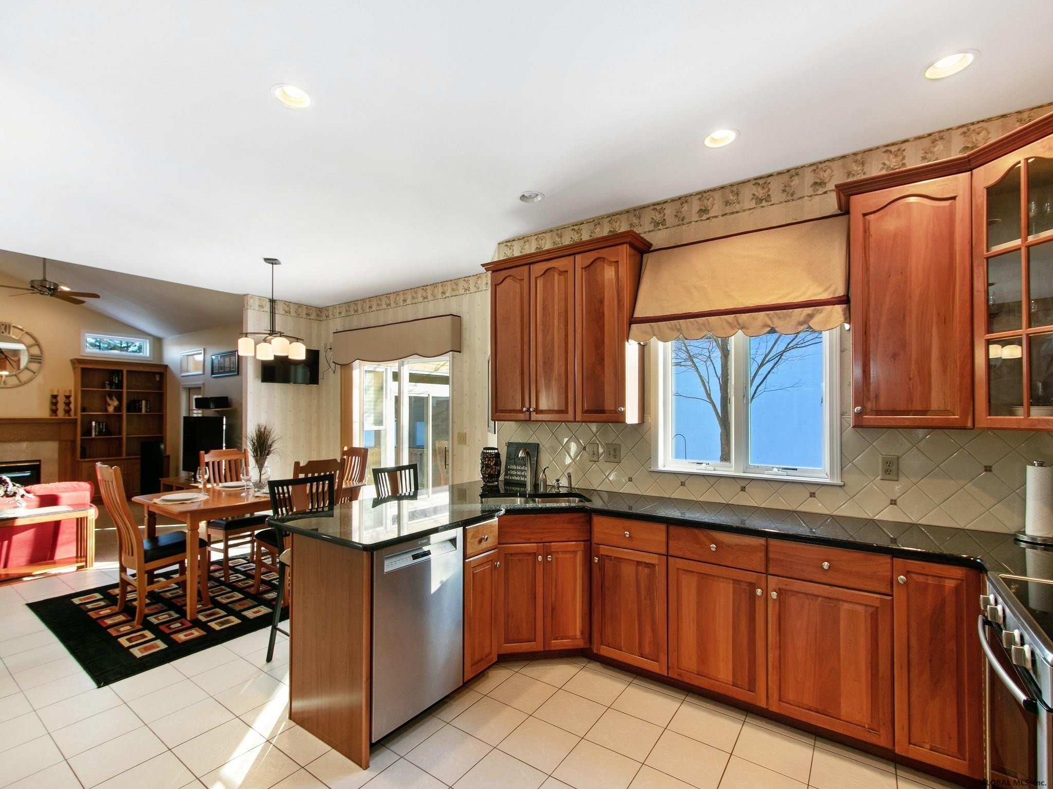 2 Seneca Road Niskayuna, NY 12309 - Photo 9 of 41 Photo 9