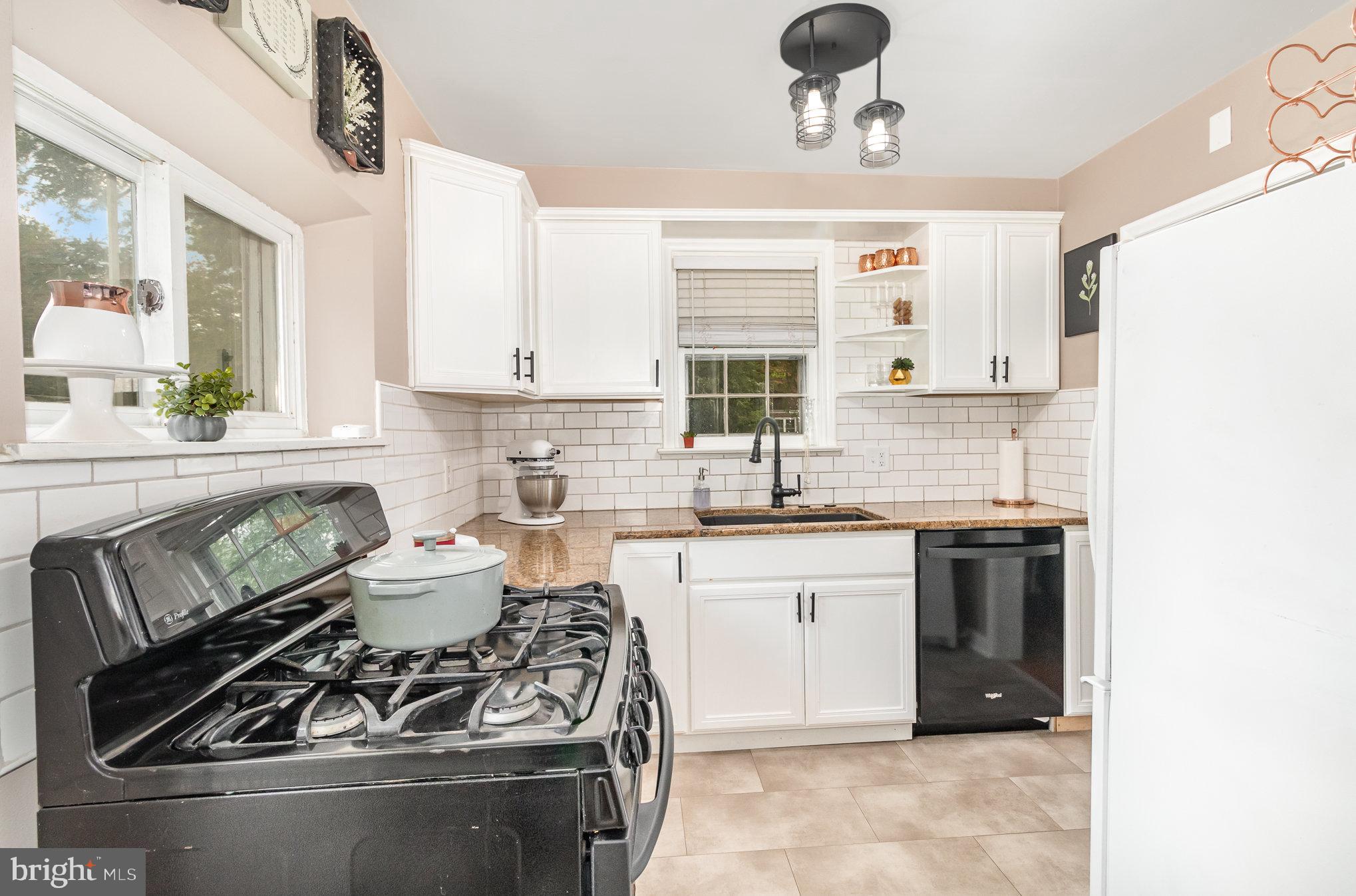 337 Abbeyville Road Lancaster, PA 17603 - Photo 9 of 29 Gallery Image 9
