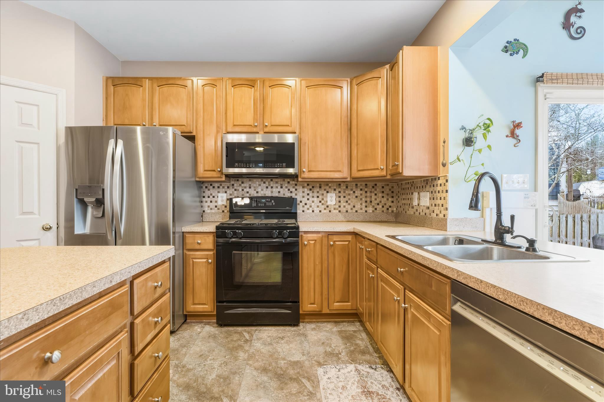 1707 Canal Run Drive Point of Rocks, MD 21777 - Photo 16 of 43 Kitchen