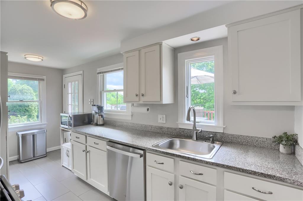2114 Swallow Hill Road Pittsburgh, PA 15220 - Photo 21 of 45 Gallery Image 21