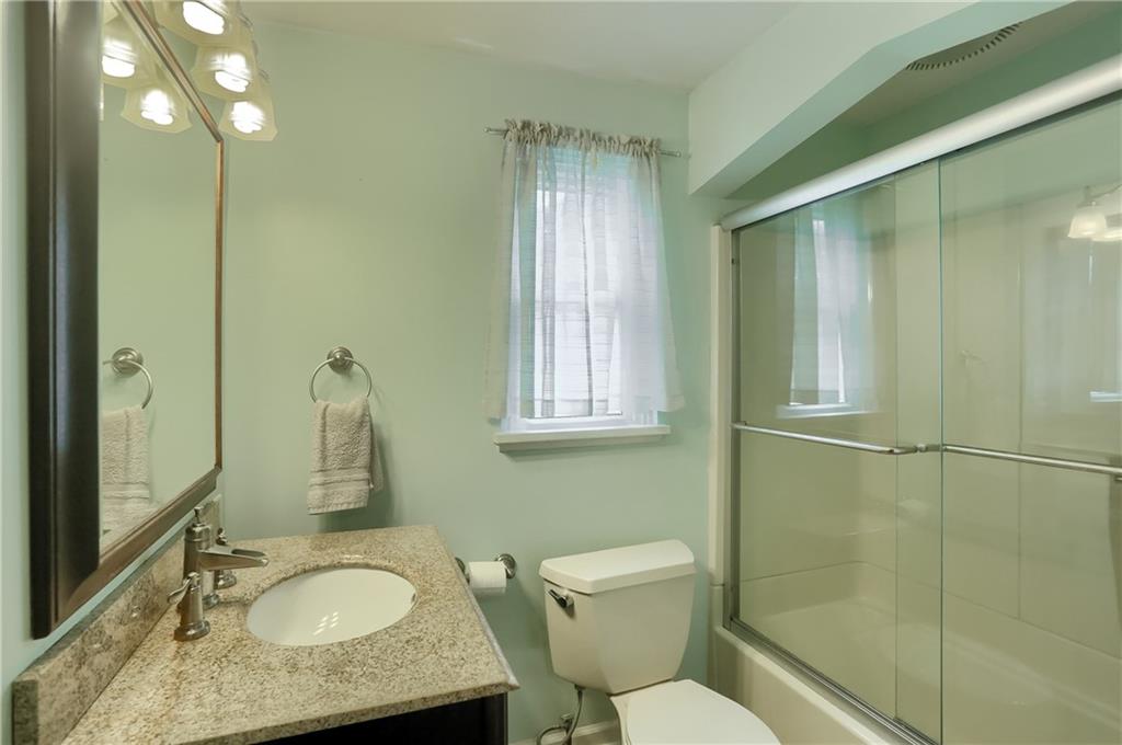 2114 Swallow Hill Road Pittsburgh, PA 15220 - Photo 25 of 45 1st Floor