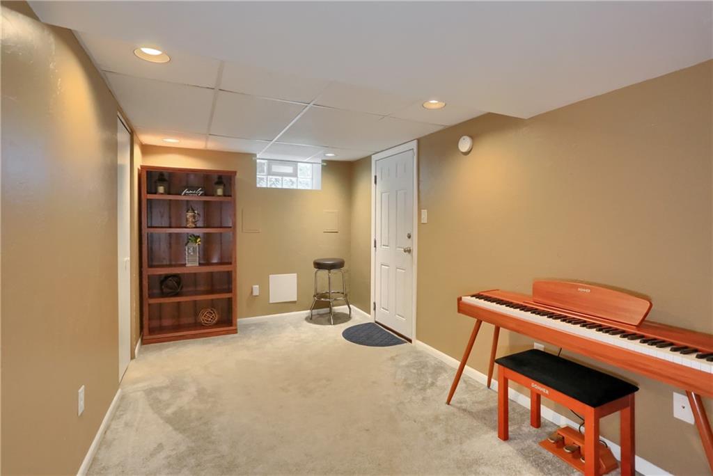 2114 Swallow Hill Road Pittsburgh, PA 15220 - Photo 43 of 45 Gallery Image 43