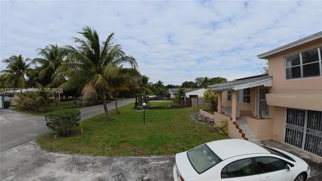 $3,300 | 14931 Northeast 7th Court, Unit 14931, Miami, FL 33161