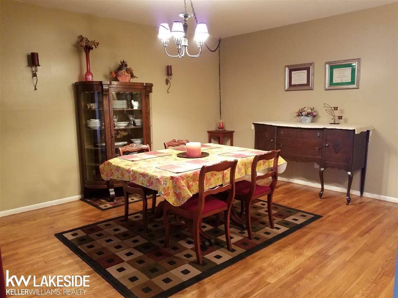 5235 McKinley Road Warren, MI 48091 - Photo 2 of 27 31335636-1.JPG