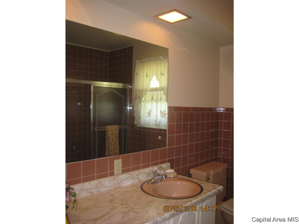 2128 Faringdon Road Springfield, IL 62702 - Photo 14 of 36