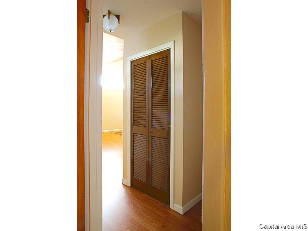 2128 Faringdon Road Springfield, IL 62702 - Photo 16 of 36