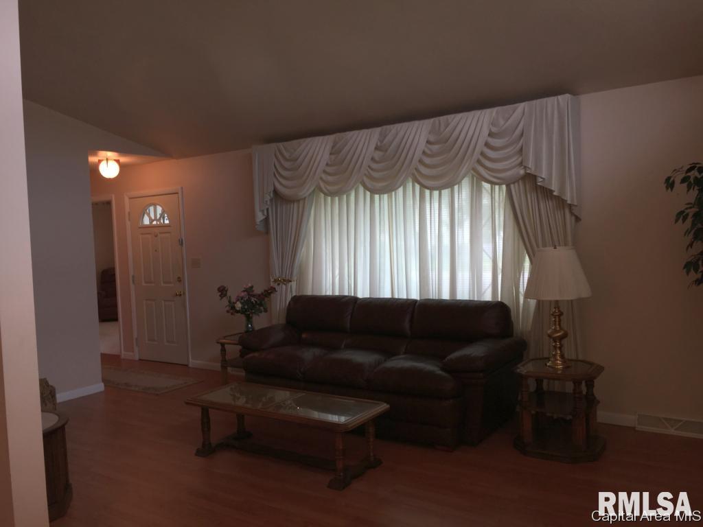 2128 Faringdon Road Springfield, IL 62702 - Photo 19 of 36