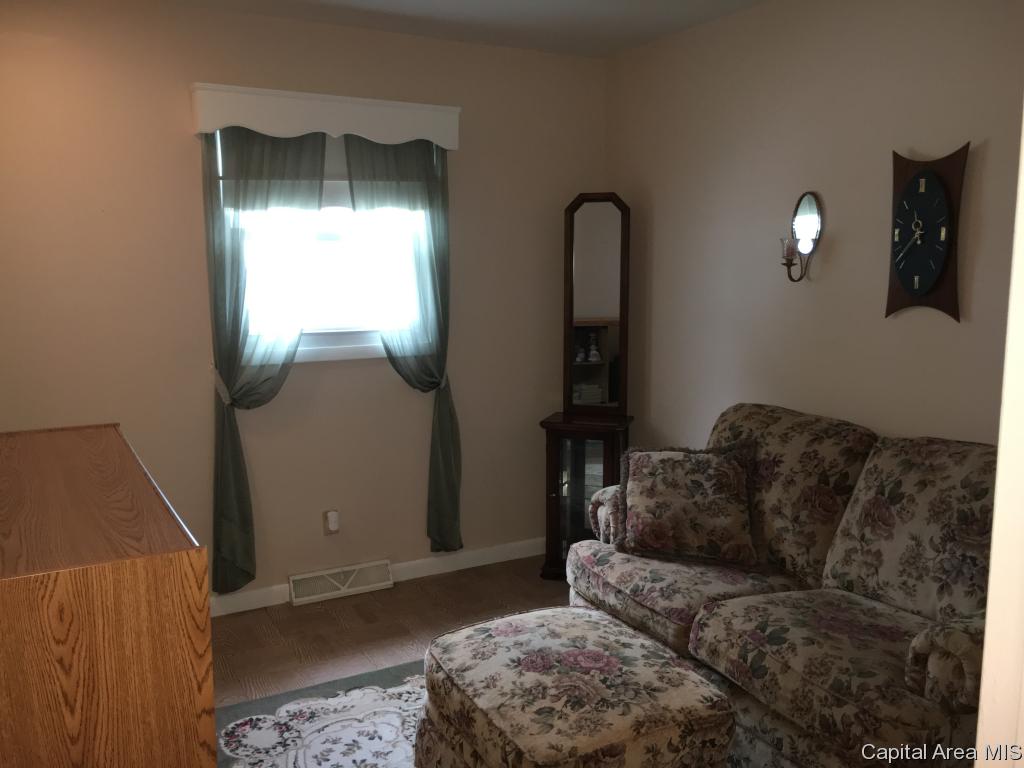 2128 Faringdon Road Springfield, IL 62702 - Photo 24 of 36