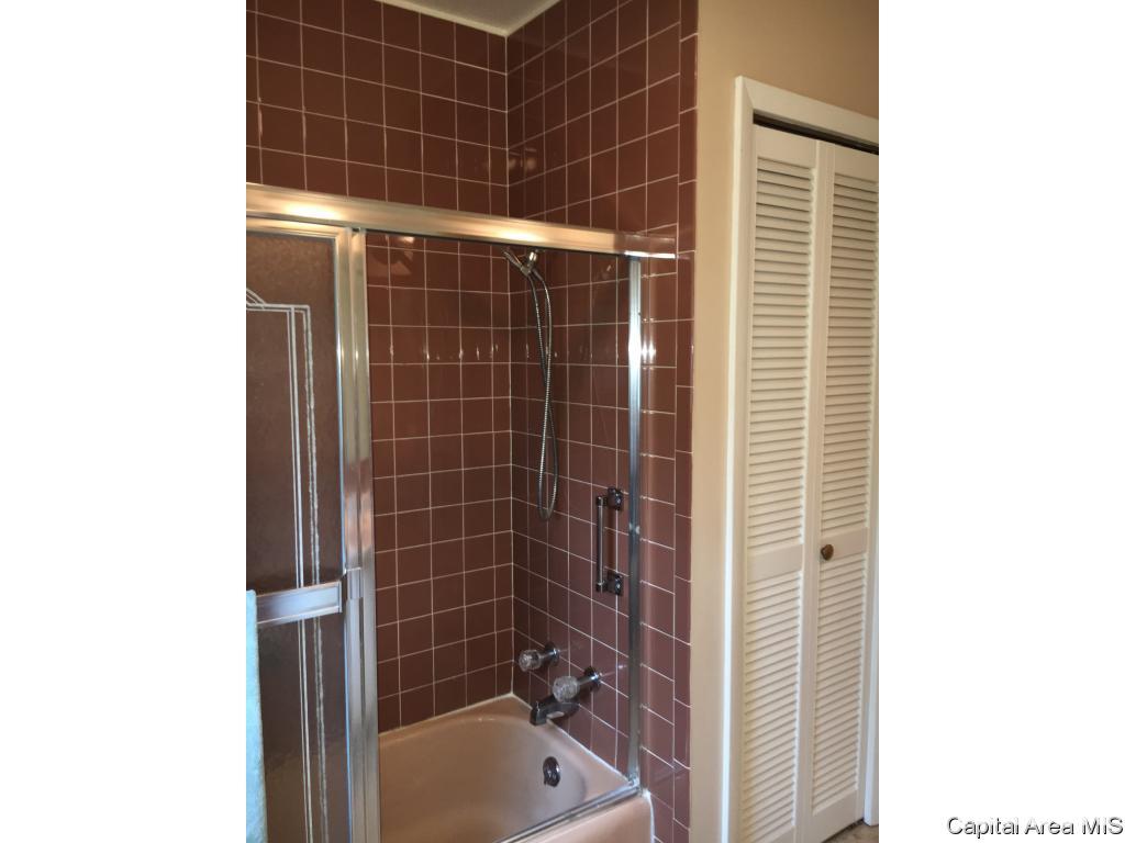 2128 Faringdon Road Springfield, IL 62702 - Photo 28 of 36