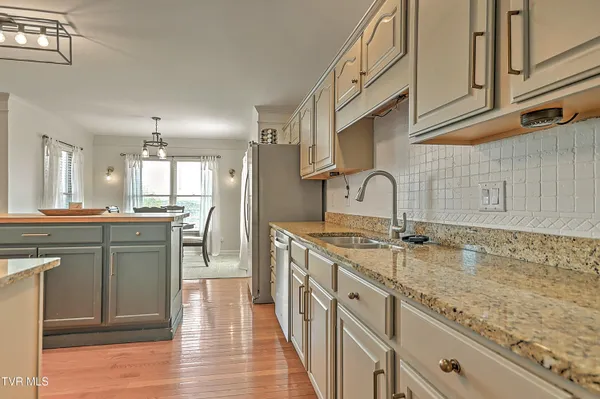 $529,900 | 4021 Lakota Place, Kingsport, TN 37664