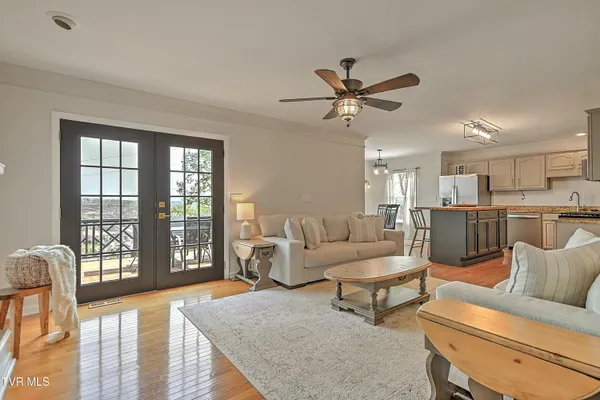 $529,900 | 4021 Lakota Place, Kingsport, TN 37664