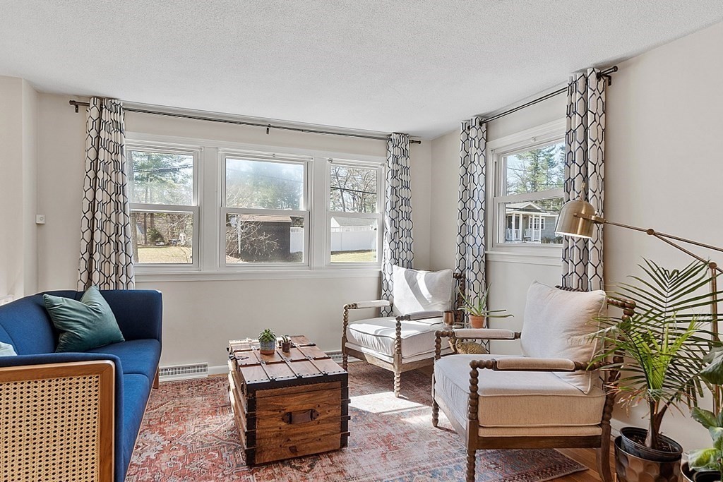 10 Beech Road Westford, MA 01886 - Photo 8 of 41 Gallery Image 8