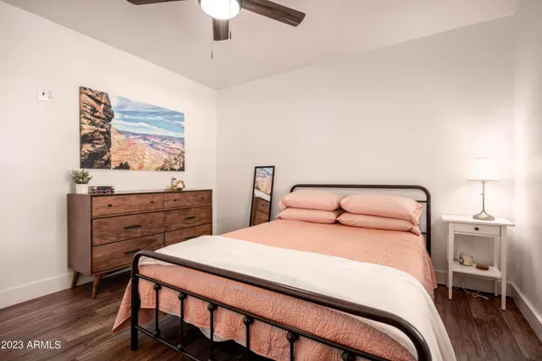 $2,500 | 1301 West Glenrosa Avenue, Phoenix, AZ 85013