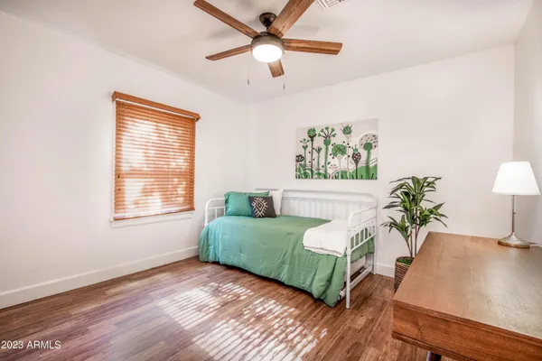 $2,500 | 1301 West Glenrosa Avenue, Phoenix, AZ 85013