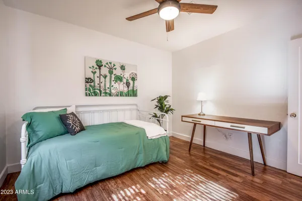 $2,500 | 1301 West Glenrosa Avenue, Phoenix, AZ 85013