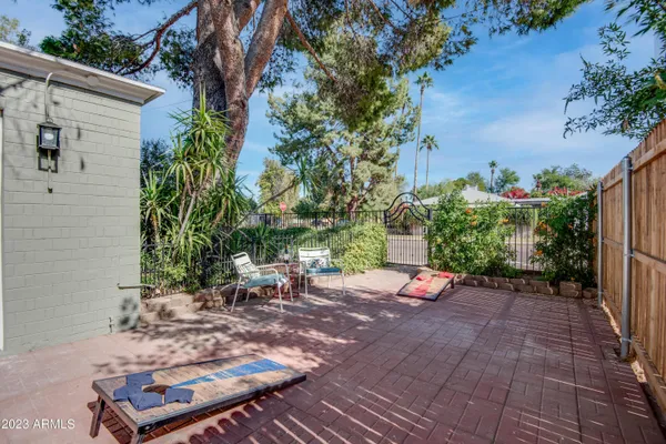 $2,500 | 1301 West Glenrosa Avenue, Phoenix, AZ 85013