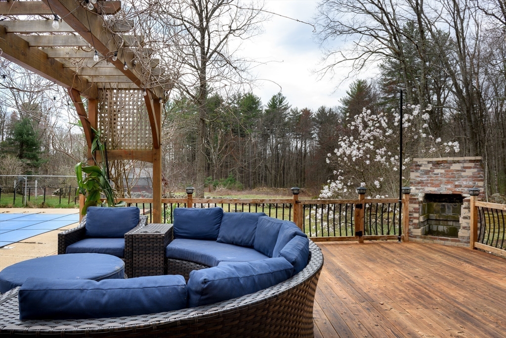 2700 Greenwich Road Hardwick, MA 01082 - Photo 11 of 42