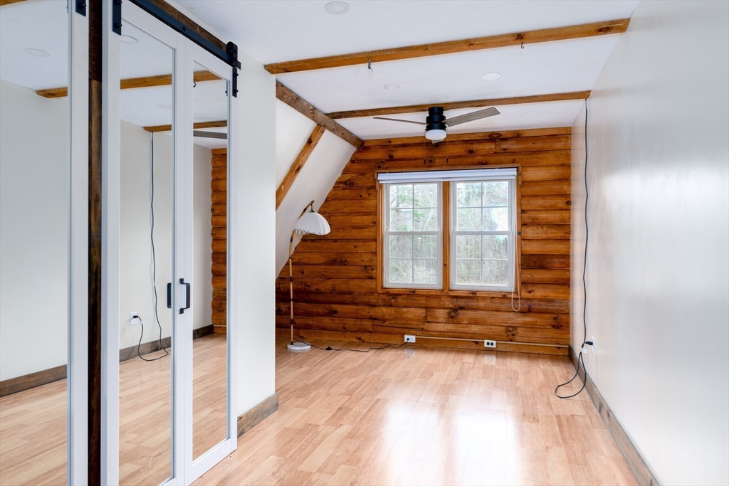 2700 Greenwich Road Hardwick, MA 01082 - Photo 17 of 42