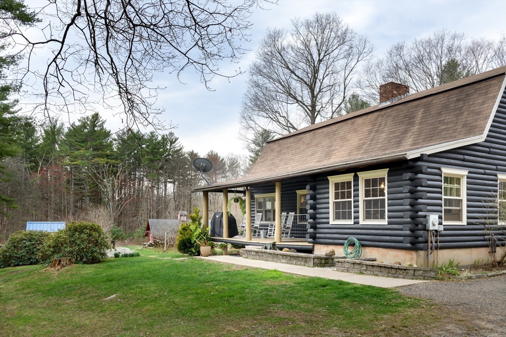 2700 Greenwich Road Hardwick, MA 01082 - Photo 4 of 42