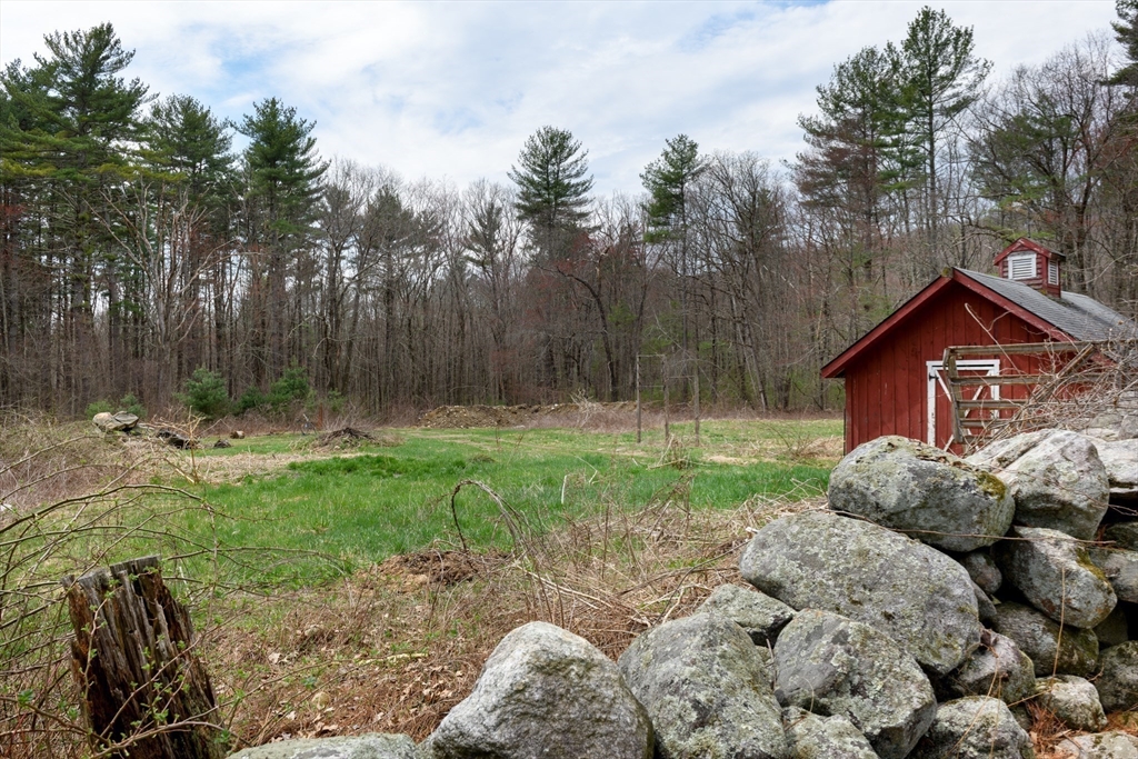 2700 Greenwich Road Hardwick, MA 01082 - Photo 7 of 42