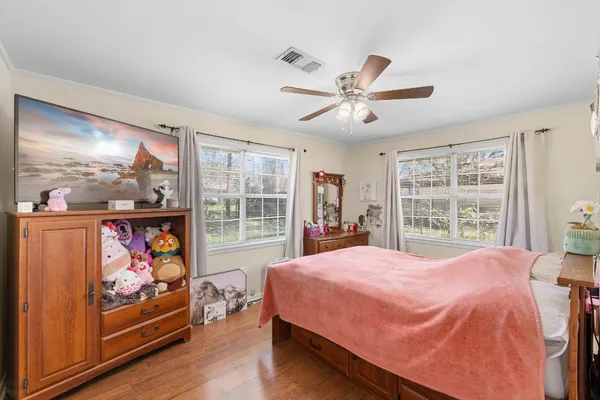 $299,000 | 1326 Kathy Avenue, Sealy, TX 77474