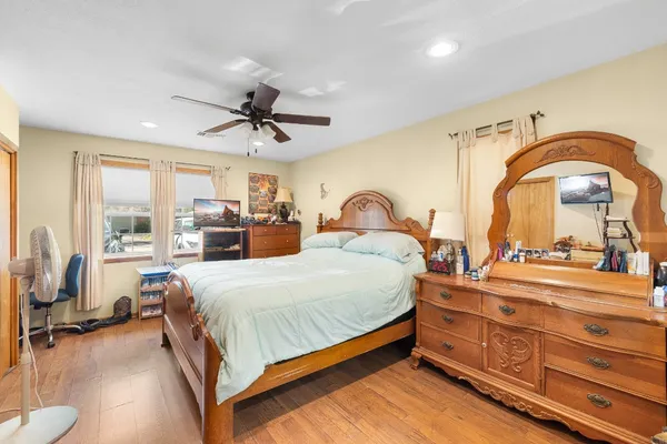 $299,000 | 1326 Kathy Avenue, Sealy, TX 77474