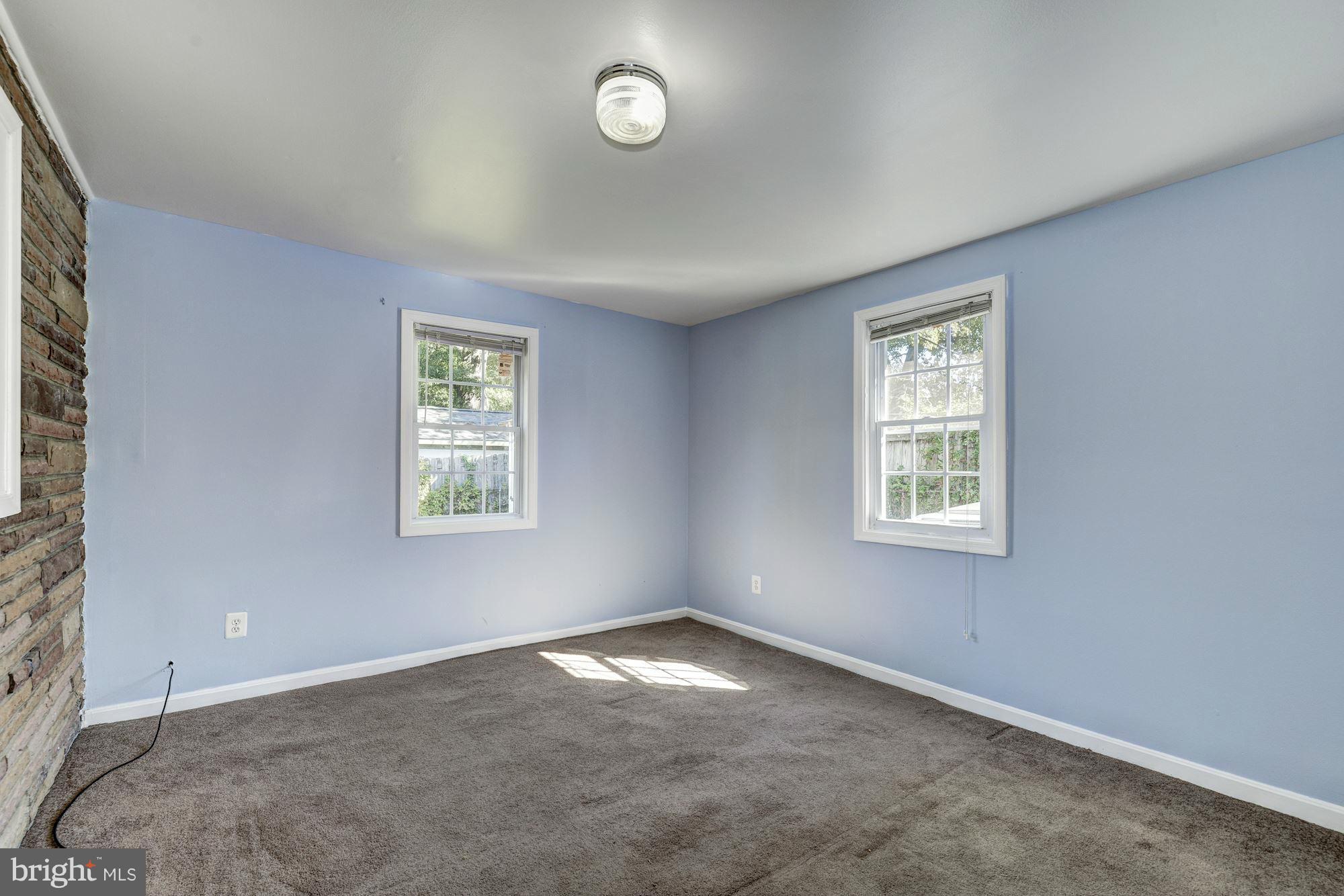 8001 Russell Road Alexandria, VA 22309 - Photo 4 of 24 Interior (General)