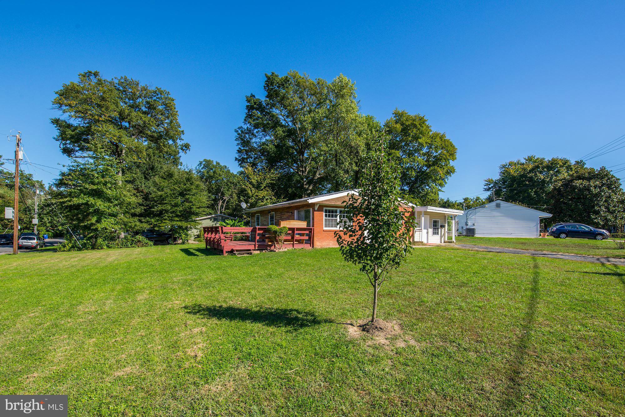 8001 Russell Road Alexandria, VA 22309 - Photo 10 of 24 Exterior (General)