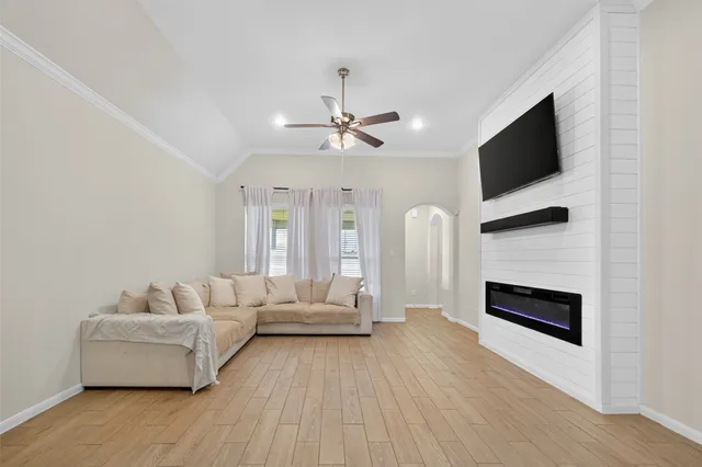 $2,360 | 6331 Feverfew Trail, Crosby, TX 77532