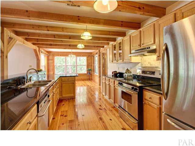 554 Riola Place Pensacola, FL 32506 - Photo 12 of 20 Kitchen and breakfast room