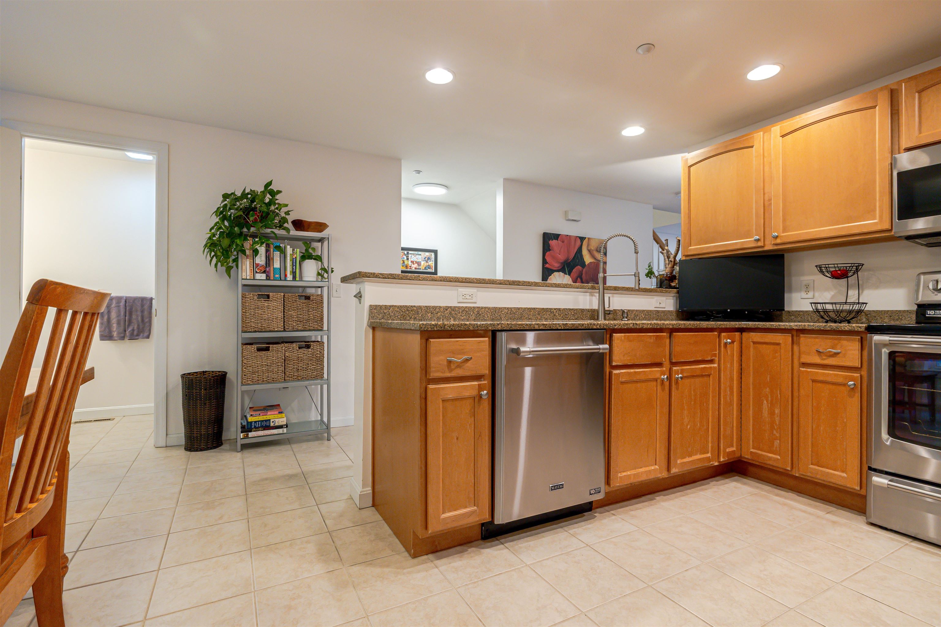 60 Mulberry Street, Unit 1 Concord, NH 03301 - Photo 11 of 36