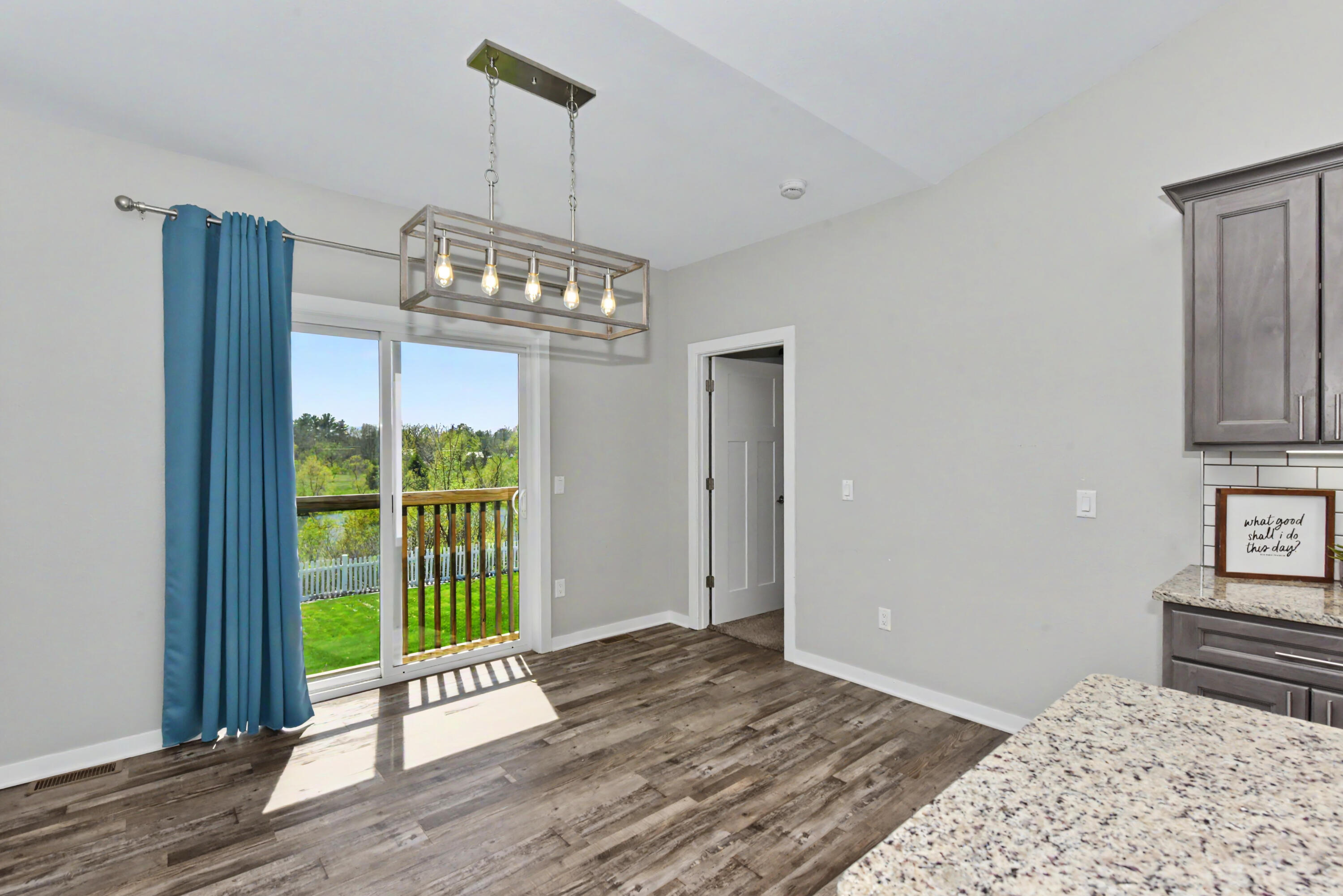 620 East Clancy Street Jefferson, WI 53549 - Photo 20 of 58 Dinette
