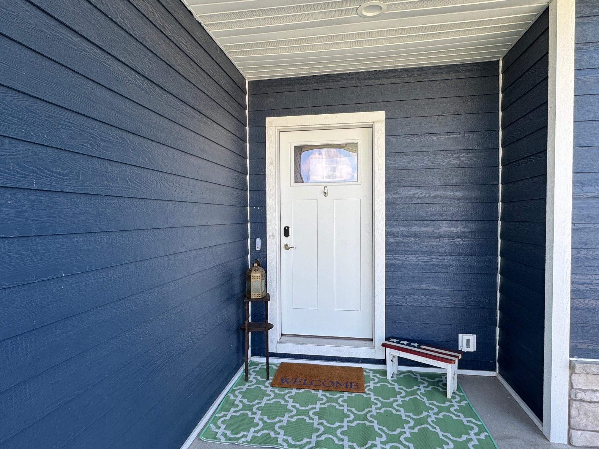 620 East Clancy Street Jefferson, WI 53549 - Photo 8 of 58 Front Porch