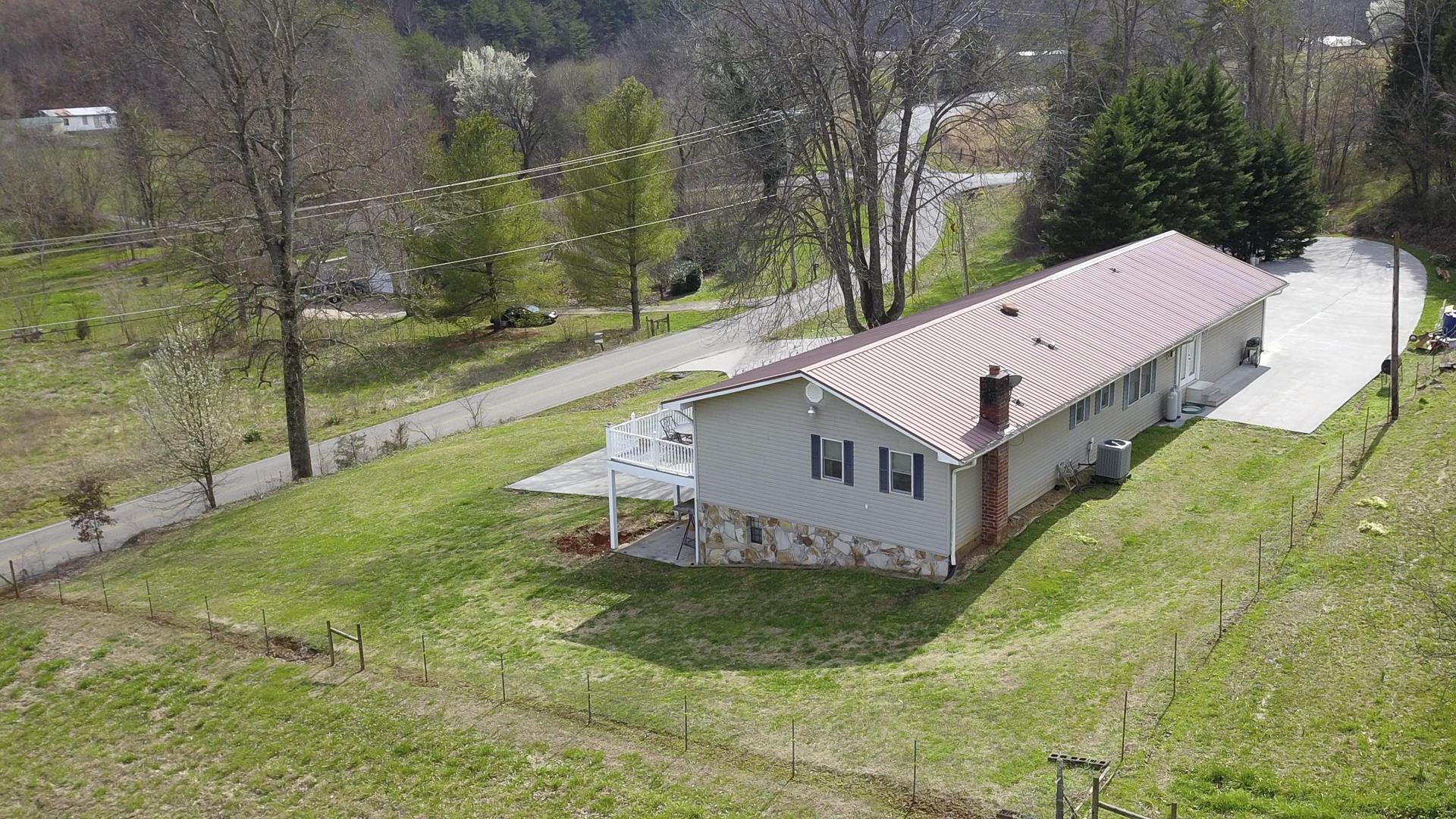 1333 Blockhouse Road Maryville, TN 37803 - Photo 8 of 40 Gallery Image 8