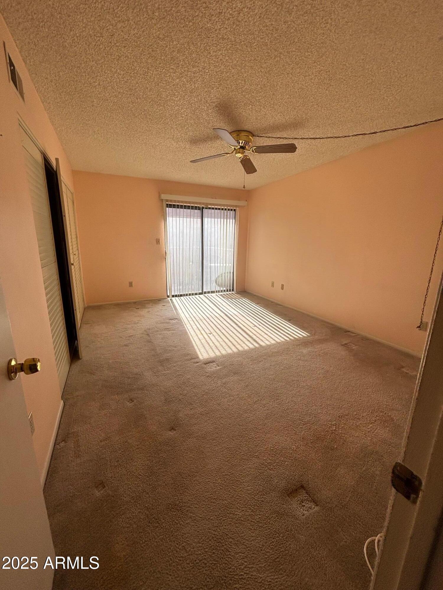 10828 North Biltmore Drive, Unit 154 Phoenix, AZ 85029 - Photo 14 of 23 a view of an empty room