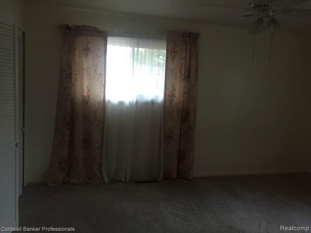 4290 Calkins Road Flint, MI 48532 - Photo 24 of 31