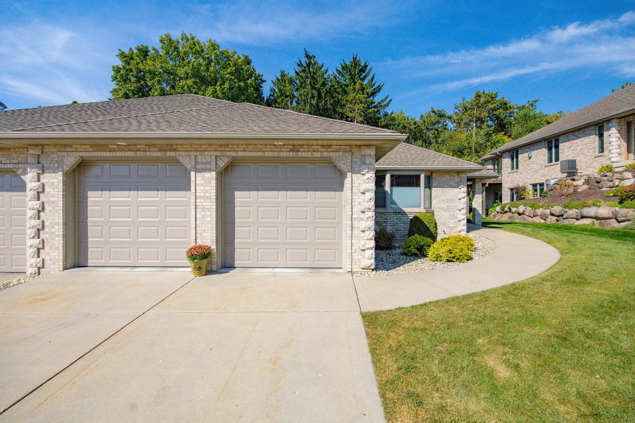 1222 West Sherman Fort, Unit P Fort Atkinson, WI 53538 - Photo 2 of 44