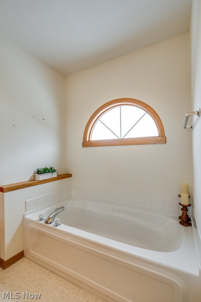 1235 Spring Ridge Circle Alliance, OH 44601 - Photo 33 of 50 Gallery Image 33