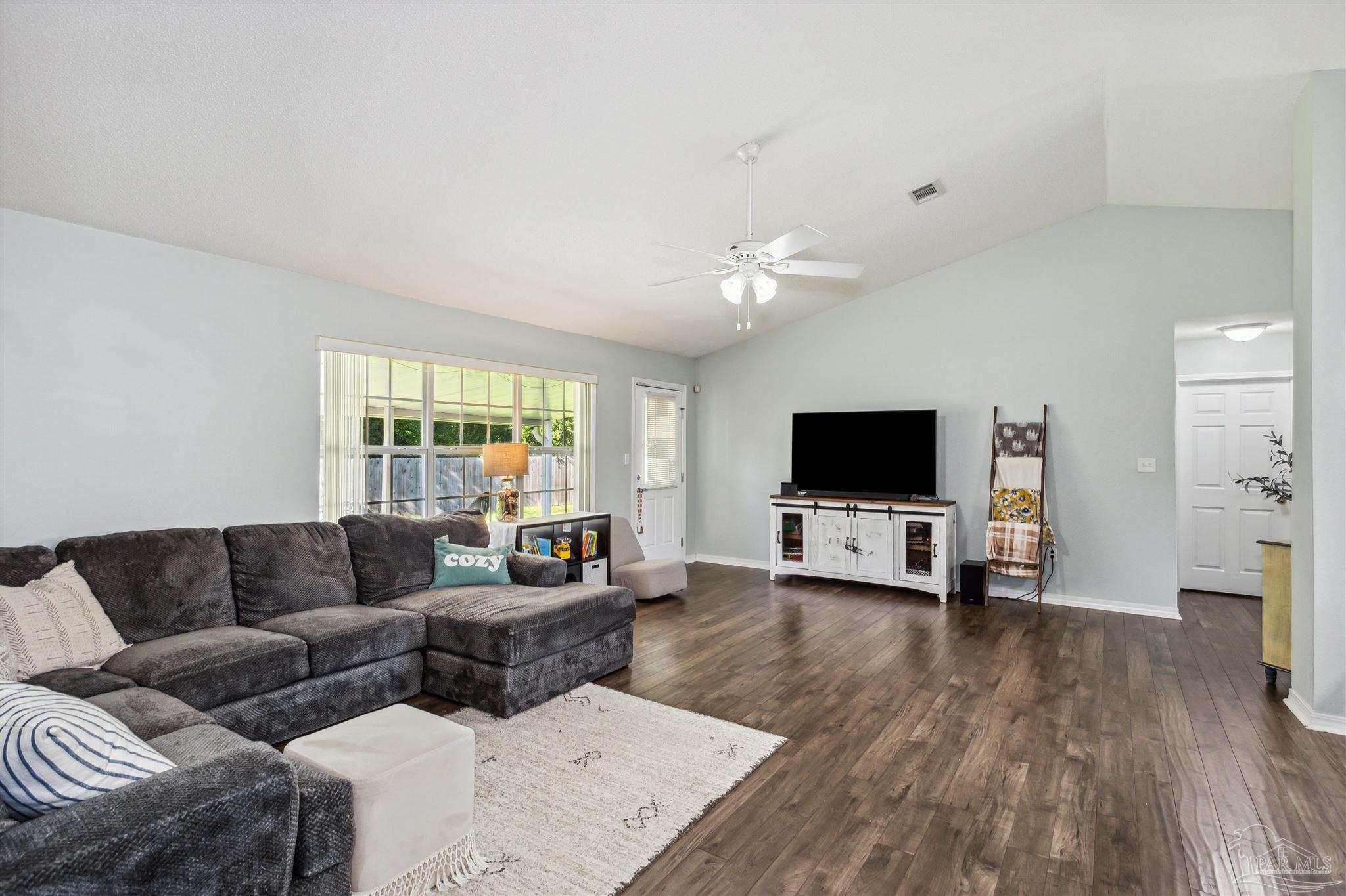 6872 Da Lisa Road Milton, FL 32583 - Photo 8 of 32