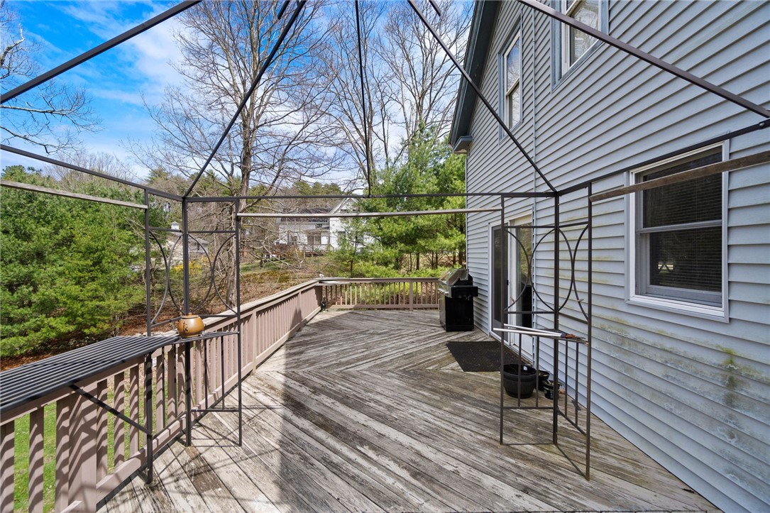 1497 Plainfield Pike Scituate, RI 02815 - Photo 21 of 44