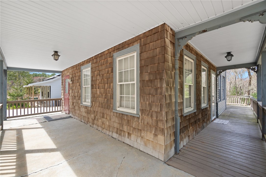 1497 Plainfield Pike Scituate, RI 02815 - Photo 3 of 44